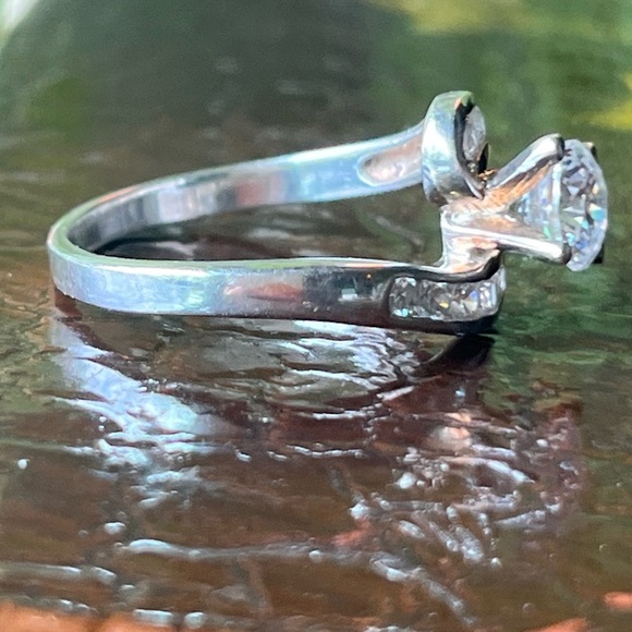 925 Sterling Silver Round-Cut C Z Promise Bypass Ring Size 7 - Picture 4 of 10